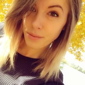 Meet your Posher, Tia